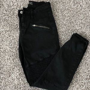 Black high waisted Moro Jegging